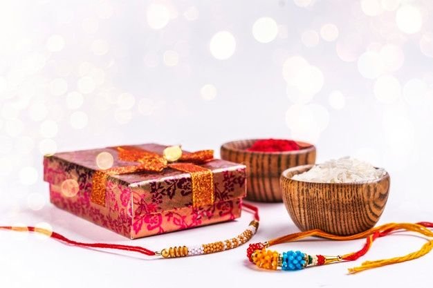 rakhi gifts